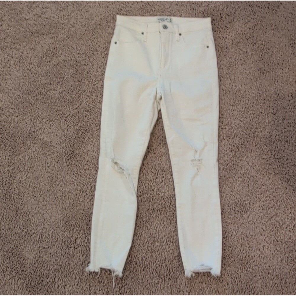 Abercrombie & Fitch White Distressed Super Skinny Women's Jeans